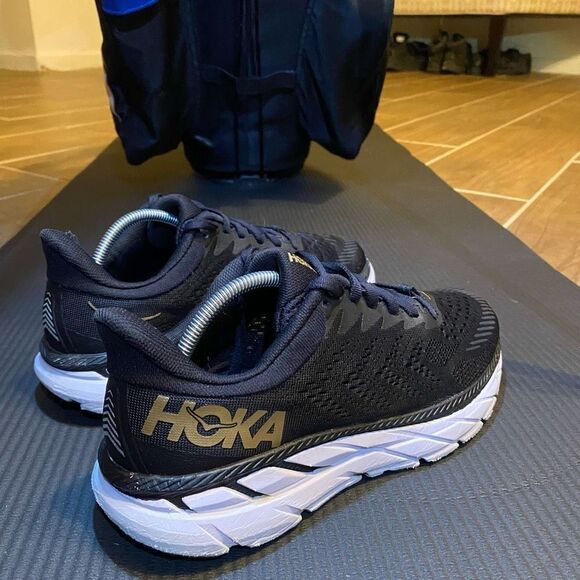 HOKA ONE ONE CLIFTON 7 - Women’s Running Shoes - SIZE 7.5 - Picture 4 of 11